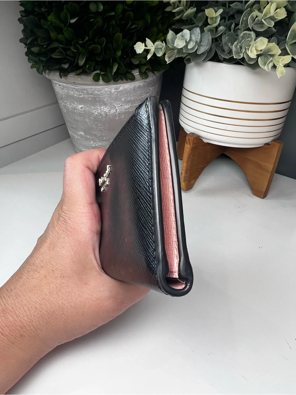 kate spade Black Saffiano Leather Zip Card Wallet